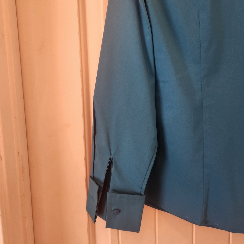 💎 Worthington Teal Fitted Long Sleeve Button-Up Blouse, EUC, Size 4P (runs big) - Picture 5 of 6